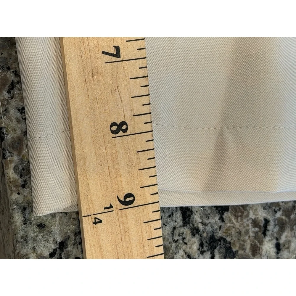 Peter Millar Mens Performance Golf Shorts Beige Stone Size 38 Flat Front Stretch